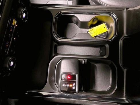 Used 2023 Chevrolet Silverado 1500 ZR2 image 42