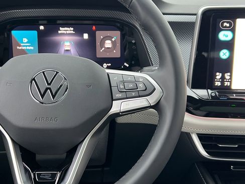 New 2026 Volkswagen Atlas Cross Sport SEL Premium R-Line image 28