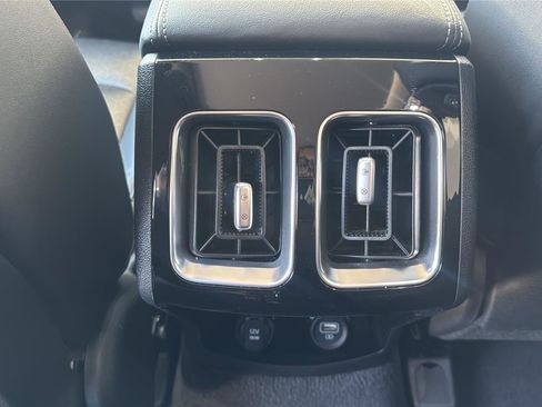 Used 2023 Kia Sorento SX AWD/4WD image 26