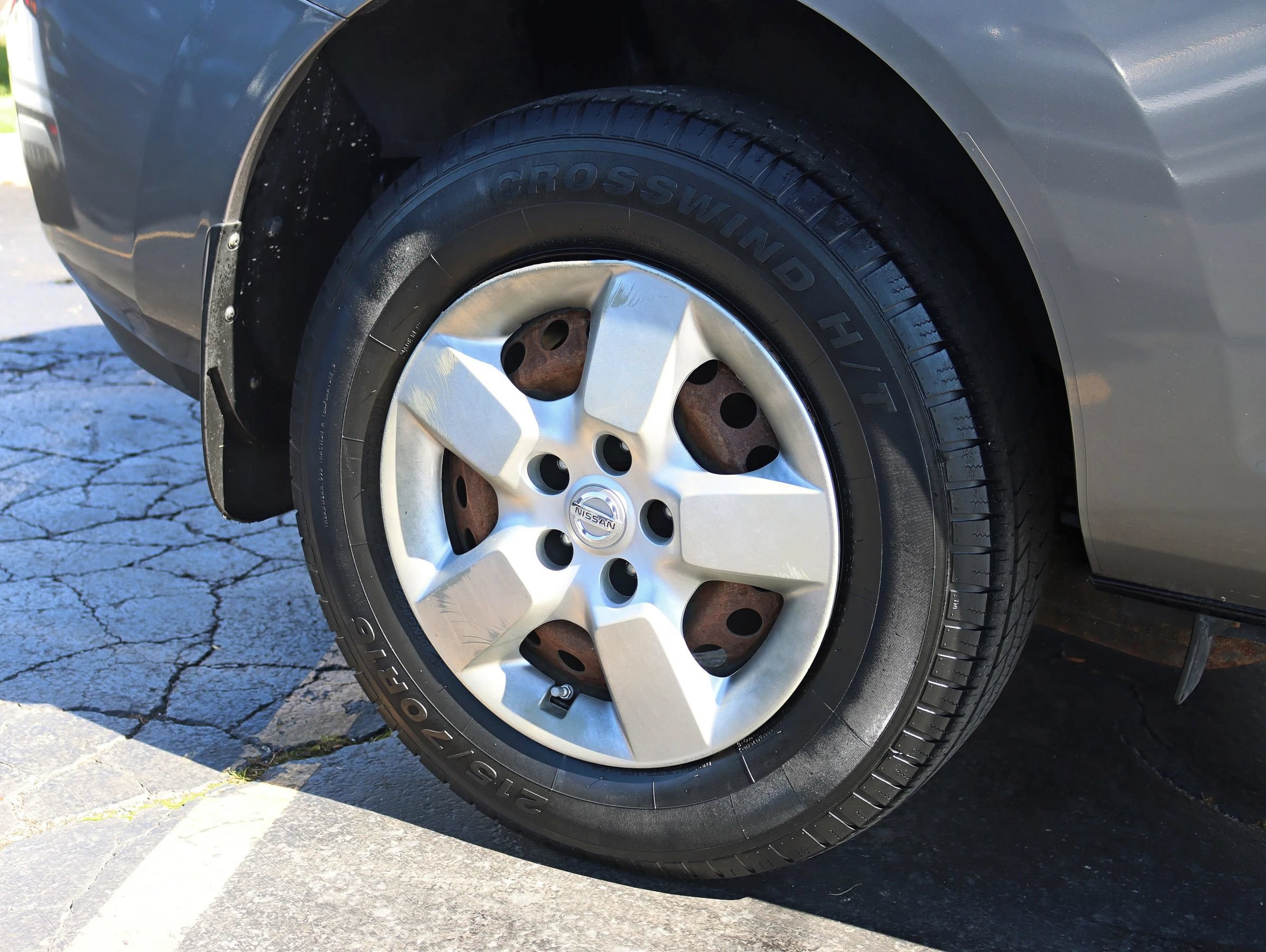 Used 2015 Nissan Rogue S w/ Convenience Package AWD/4WD image 6