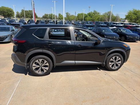 Used 2023 Nissan Rogue SV FWD image 6