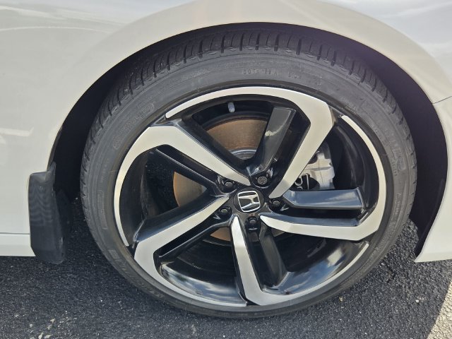 Used 2020 Honda Accord Sport image 8