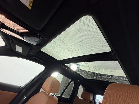 Used 2025 BMW X5 M60i AWD/4WD image 22