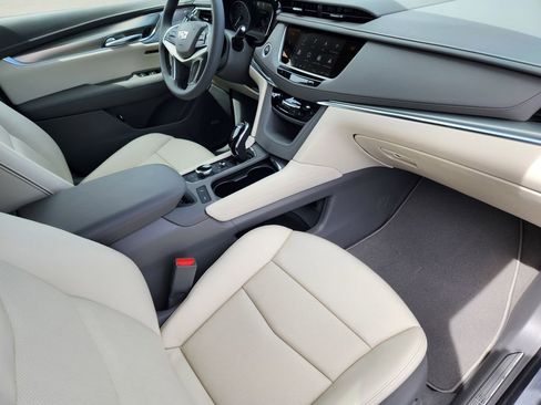 New 2025 Cadillac XT5 Premium Luxury w/ LPO, ONYX Package image 12