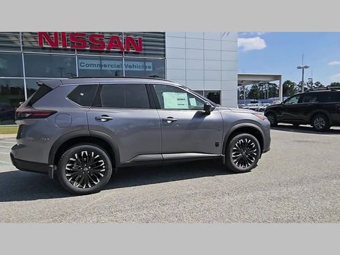 New 2026 Nissan Rogue SV FWD image 34
