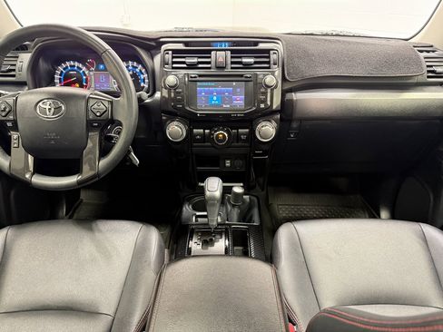 Used 2018 Toyota 4Runner TRD Off-Road Premium image 35