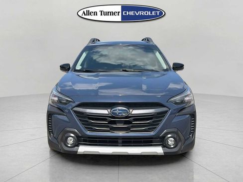 Used 2023 Subaru Outback Limited AWD/4WD image 2
