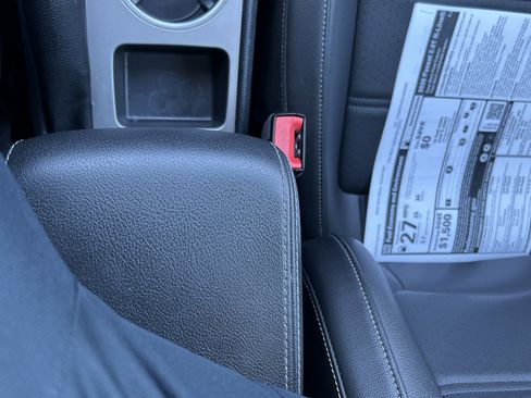 Used 2020 Volkswagen Passat 2.0T R-Line image 33