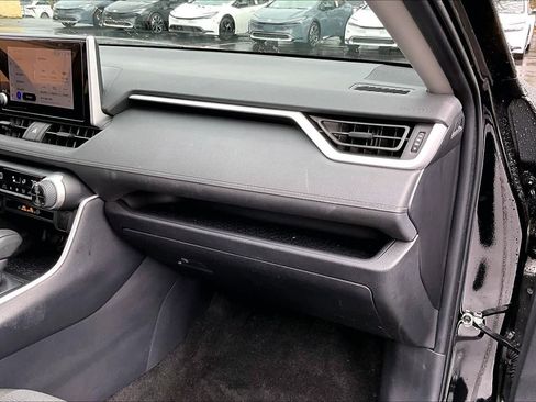 Certified 2025 Toyota RAV4 XLE image 18