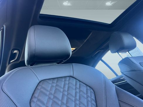 Certified 2023 BMW 530e image 26