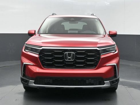 Certified 2024 Honda Pilot Elite image 2