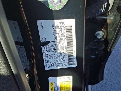 Certified 2024 Honda Civic EX-L image 28