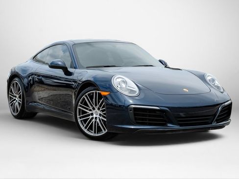 Used 2019 Porsche 911 Carrera RWD image 4