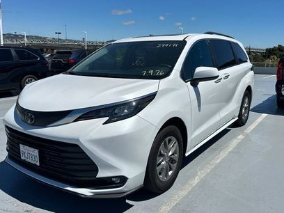 Certified 2026 Toyota Sienna XLE