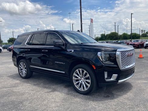 Used 2023 GMC Yukon Denali RWD image 3