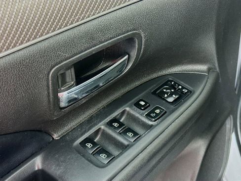 Used 2020 Mitsubishi Outlander SEL image 17