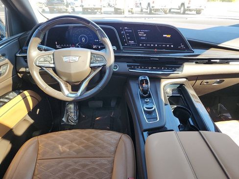 Used 2022 Cadillac Escalade Premium Luxury w/ LPO, Floor Liner Package image 10