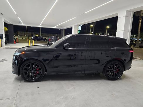 Used 2025 Land Rover Range Rover Sport Dynamic SE AWD/4WD image 3