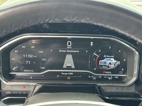 Used 2025 GMC Sierra 1500 SLT image 14