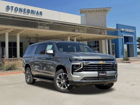 New 2026 Chevrolet Suburban LT w/ Comfort Package image 2