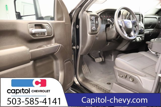 Used 2025 Chevrolet Silverado 2500 Custom w/ Custom Value Package AWD/4WD image 9