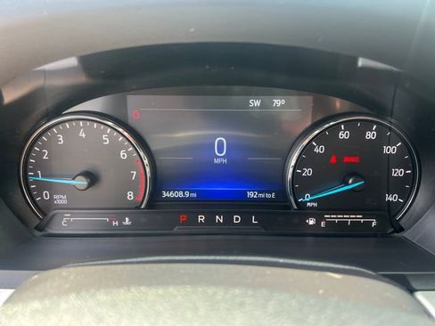 Used 2022 Ford Explorer XLT w/ Equipment Group 202A image 20