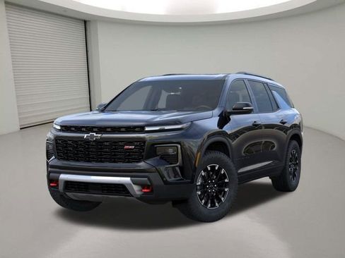 New 2026 Chevrolet Traverse Z71 w/ Enhanced Driving Package AWD/4WD image 6