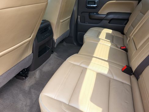 Used 2018 GMC Sierra 2500 Denali w/ Duramax Plus Package AWD/4WD image 23