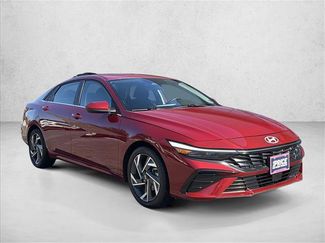 Used 2025 Hyundai Elantra SEL video 3