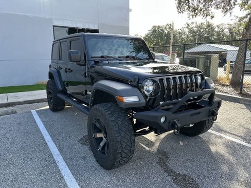 Used 2018 Jeep Wrangler Unlimited Sport S AWD/4WD image 11