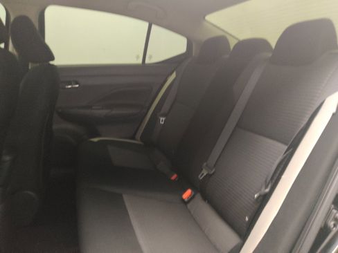Used 2020 Nissan Versa SV FWD image 18