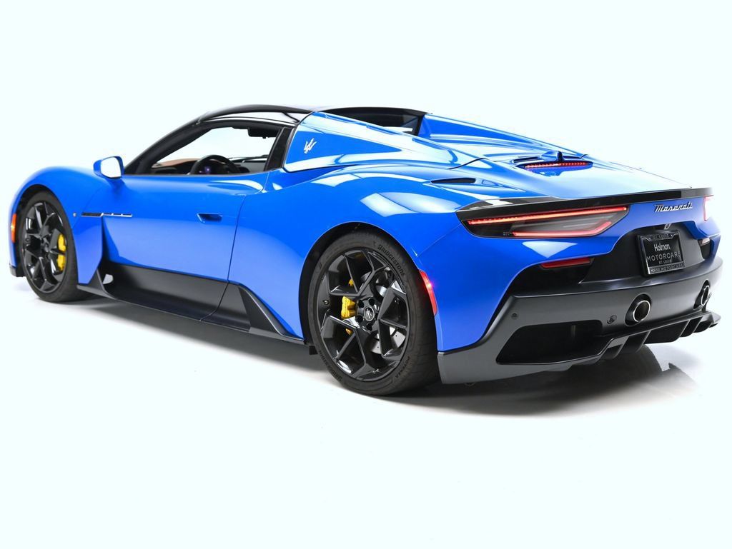 Used 2023 Maserati MC20 Spyder RWD image 4