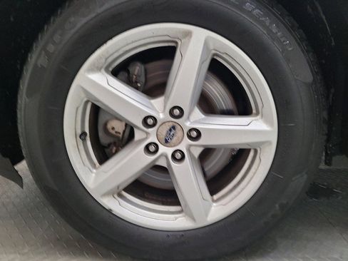 Used 2019 Ford Explorer XLT w/ Equipment Group 201A image 31