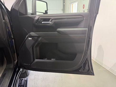 Used 2024 GMC Sierra 2500 AT4 w/ AT4 Premium Plus Package image 27