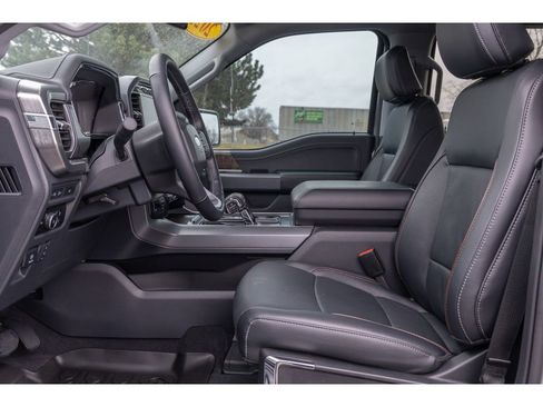 Used 2023 Ford F150 Lariat w/ Trailer Tow Package image 15