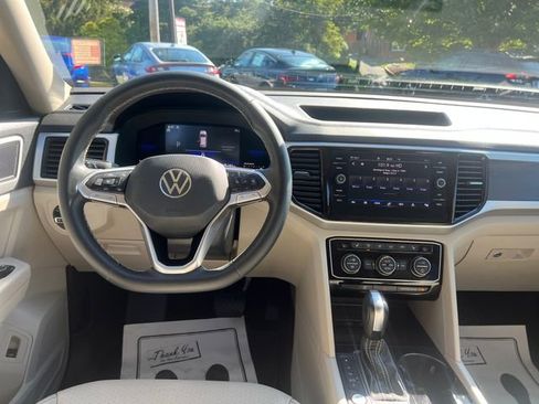 Used 2022 Volkswagen Atlas SE image 19