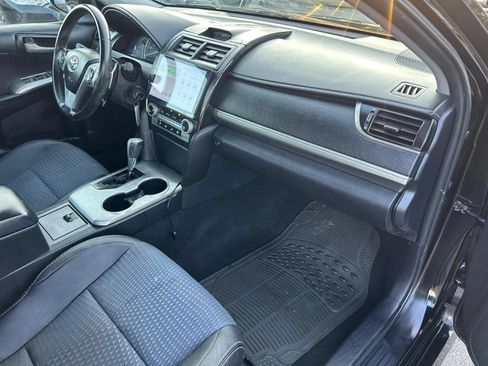 Used 2012 Toyota Camry SE FWD image 8