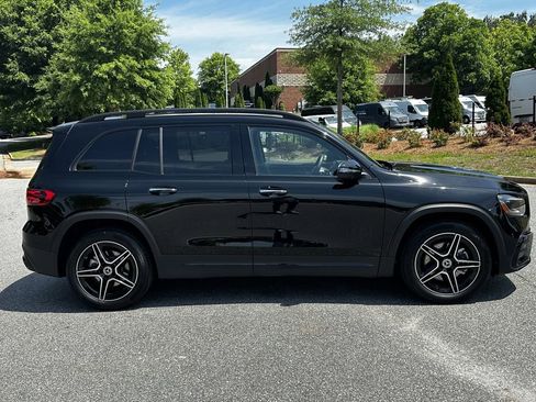 Certified 2025 Mercedes-Benz GLB 250 image 9