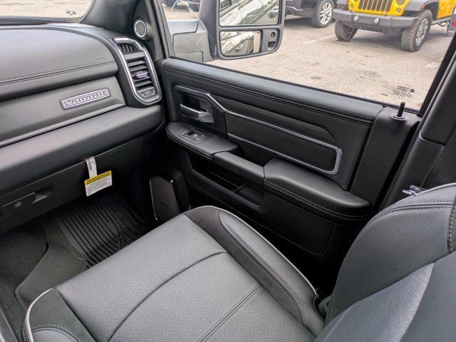 New 2026 RAM 3500 Laramie AWD/4WD image 17