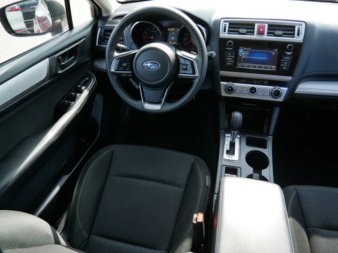 Used 2018 Subaru Outback 2.5i image 9