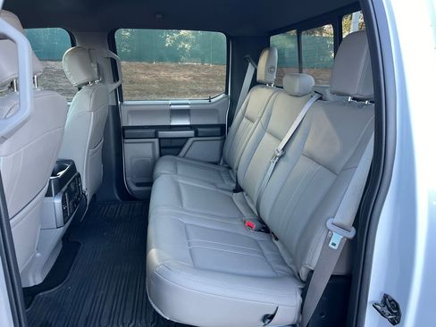 Used 2019 Ford F150 XLT w/ Equipment Group 302A Luxury image 11