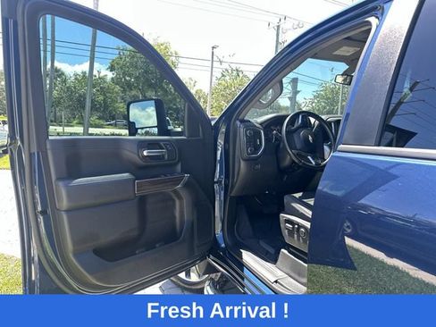 Used 2022 Chevrolet Silverado 2500 LT w/ Convenience Package AWD/4WD image 22