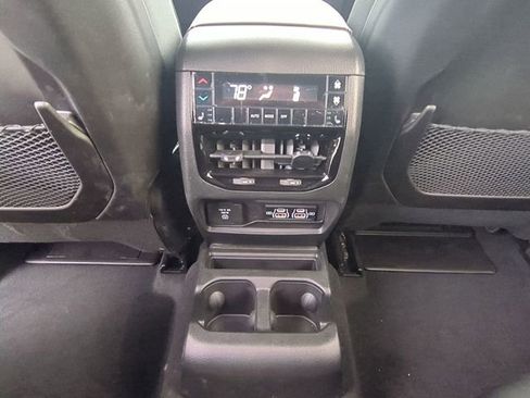 New 2025 Jeep Grand Cherokee L Limited w/ Black Appearance Package AWD/4WD image 29