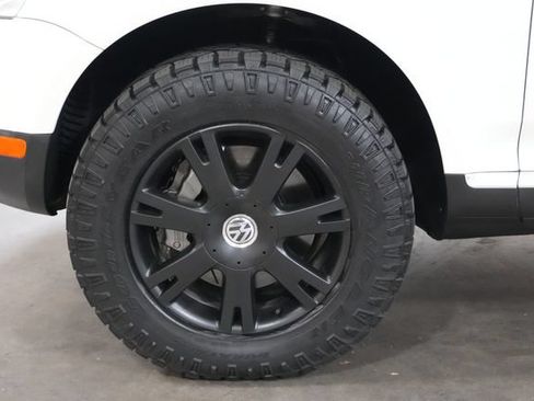 Used 2006 Volkswagen Touareg V10 TDI AWD/4WD image 17