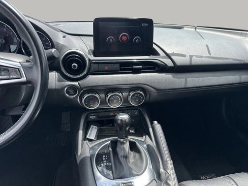 Used 2023 MAZDA MX-5 Miata Grand Touring RWD image 16
