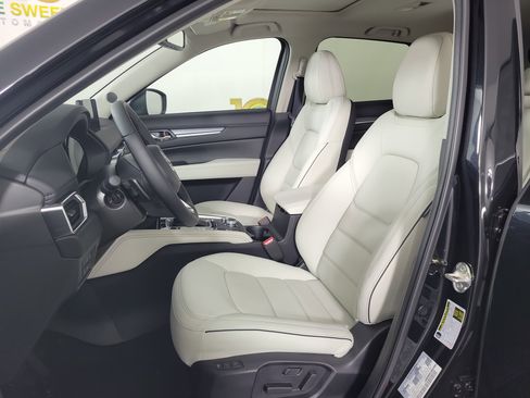 New 2025 MAZDA CX-5 AWD 2.5 S w/ Premium Plus Pkg image 11