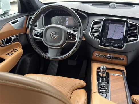 Used 2019 Volvo XC90 T8 Inscription w/ Luxury Package image 32