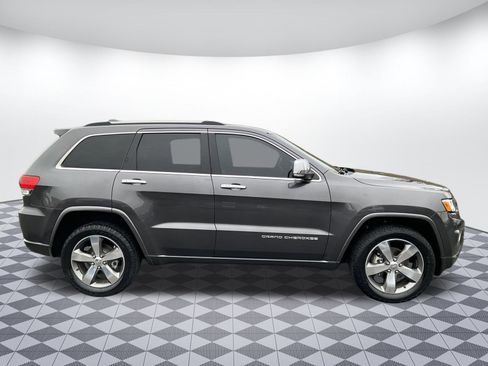 Used 2015 Jeep Grand Cherokee Overland image 2