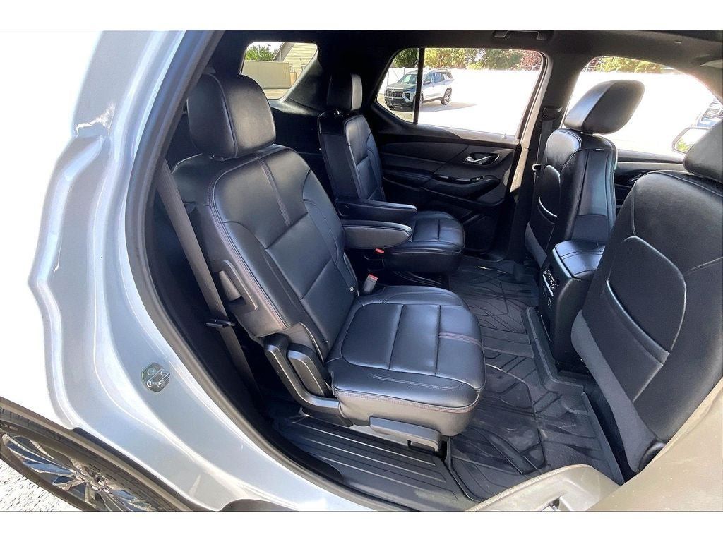 Used 2023 Chevrolet Traverse RS w/ LPO, Floor Liner Package AWD/4WD image 29