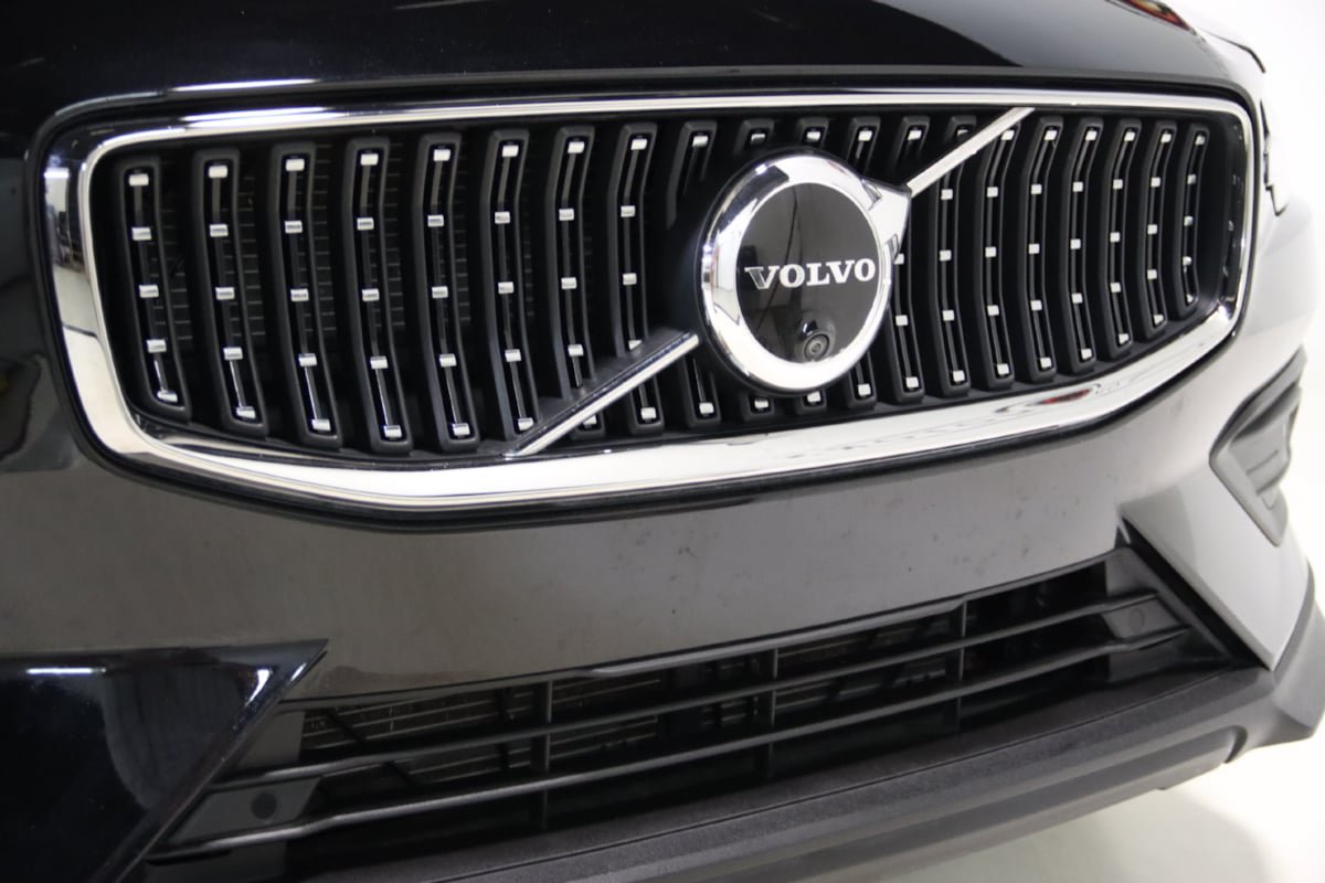 Used 2026 Volvo V60 B5 Cross Country Plus AWD/4WD image 25